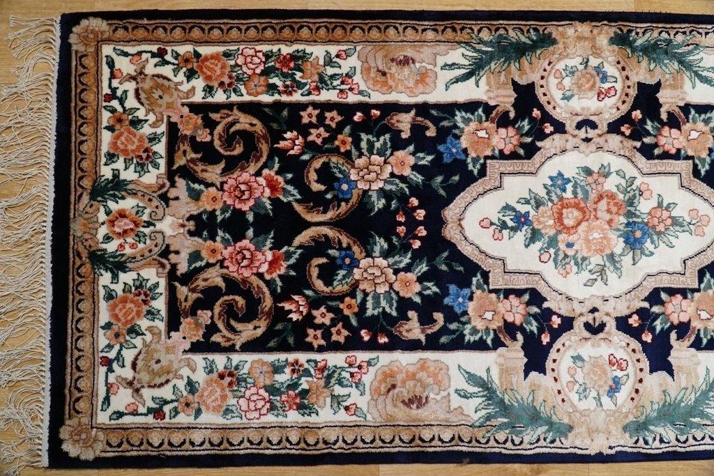 Luxurious-Bamboo-Silk-Aubusson-Runner.jpg 