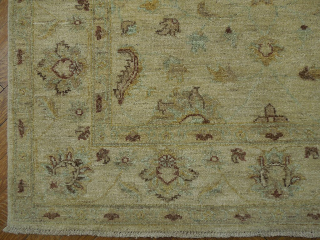 4 x 5.9 Ivory Chobi Peshawar Rug 20269