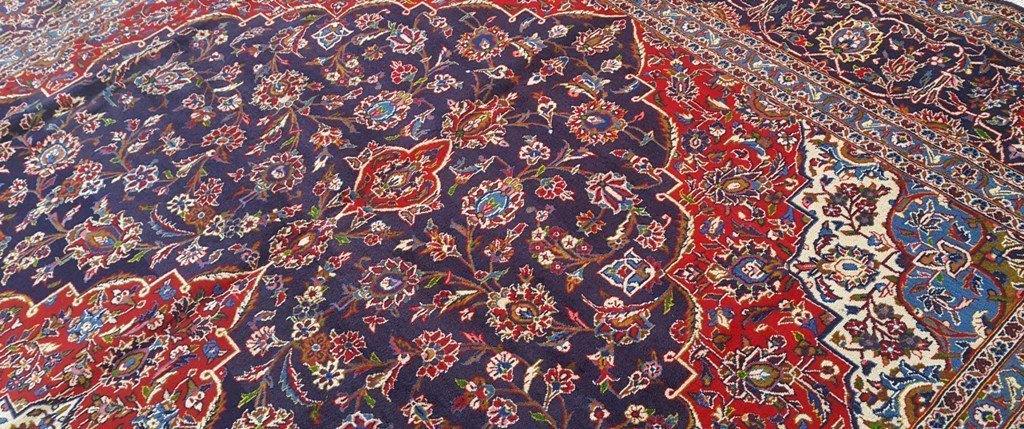 Luxurious-Persian-Kashan-Rug.jpg