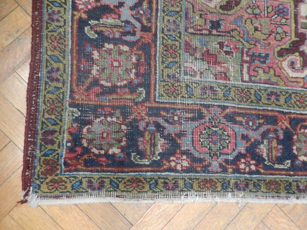 Luxurious-Antique-Persian-Heriz-Rug.jpg 
