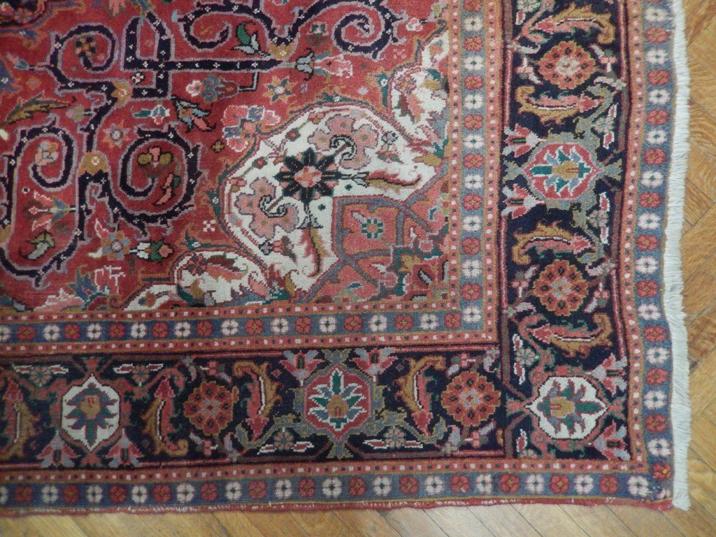 6.8 x 10.3 Red Semi-Antique Persian Heriz Rug 22863