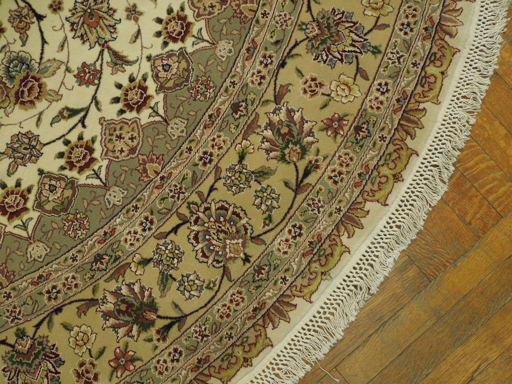 Authentic-Wool-Silk-Round-Rug.jpg