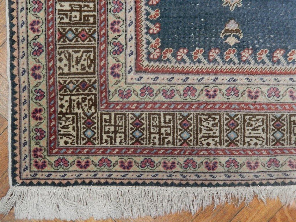 Hand-knotted-Traditional-Persian-Rug.jpg 