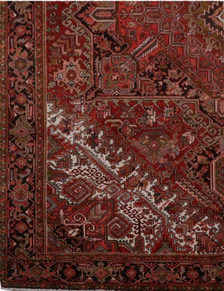 Luxurious-Persian-Heriz-Rug.jpg