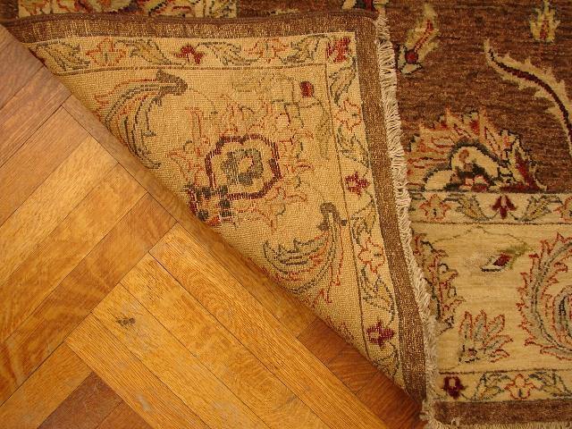 Luxurious-Indo-Peshawar-Rug.jpg 