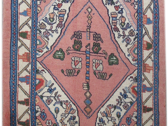 Luxurious-Persian-Sarouk-Rug.jpg