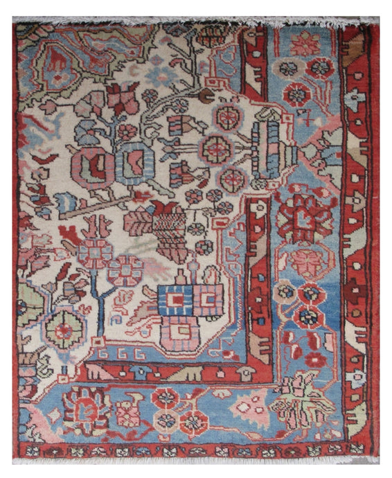 Traditional-Persian-Designs-Hamadan-Rug.jpg