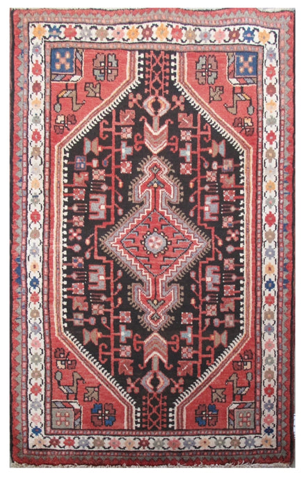 Traditional-Persian-Hamadan-Style-Rug.jpg